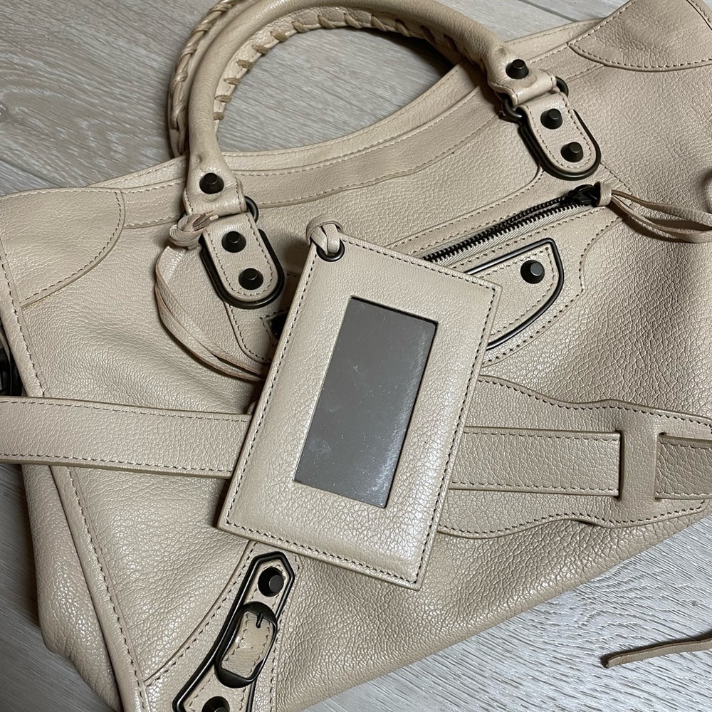 Balenciaga Beige Leather Handbag - Picture 6 of 15